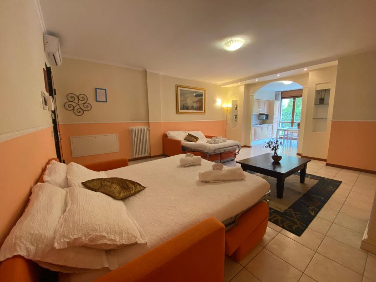Ferretti Residence Garda Palace Peschiera del Garda Luaran gambar